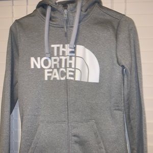 WOMENS SMALL NORTHFACE ZIP UP